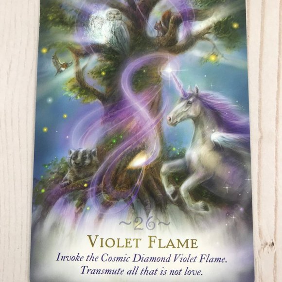 The Magic of Unicorns Oracle Cards - Picture 2 of 3